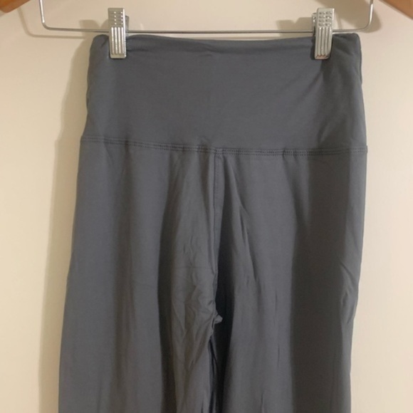 Grey Stretch high waist Leggings NEW ONE Size - Picture 3 of 7